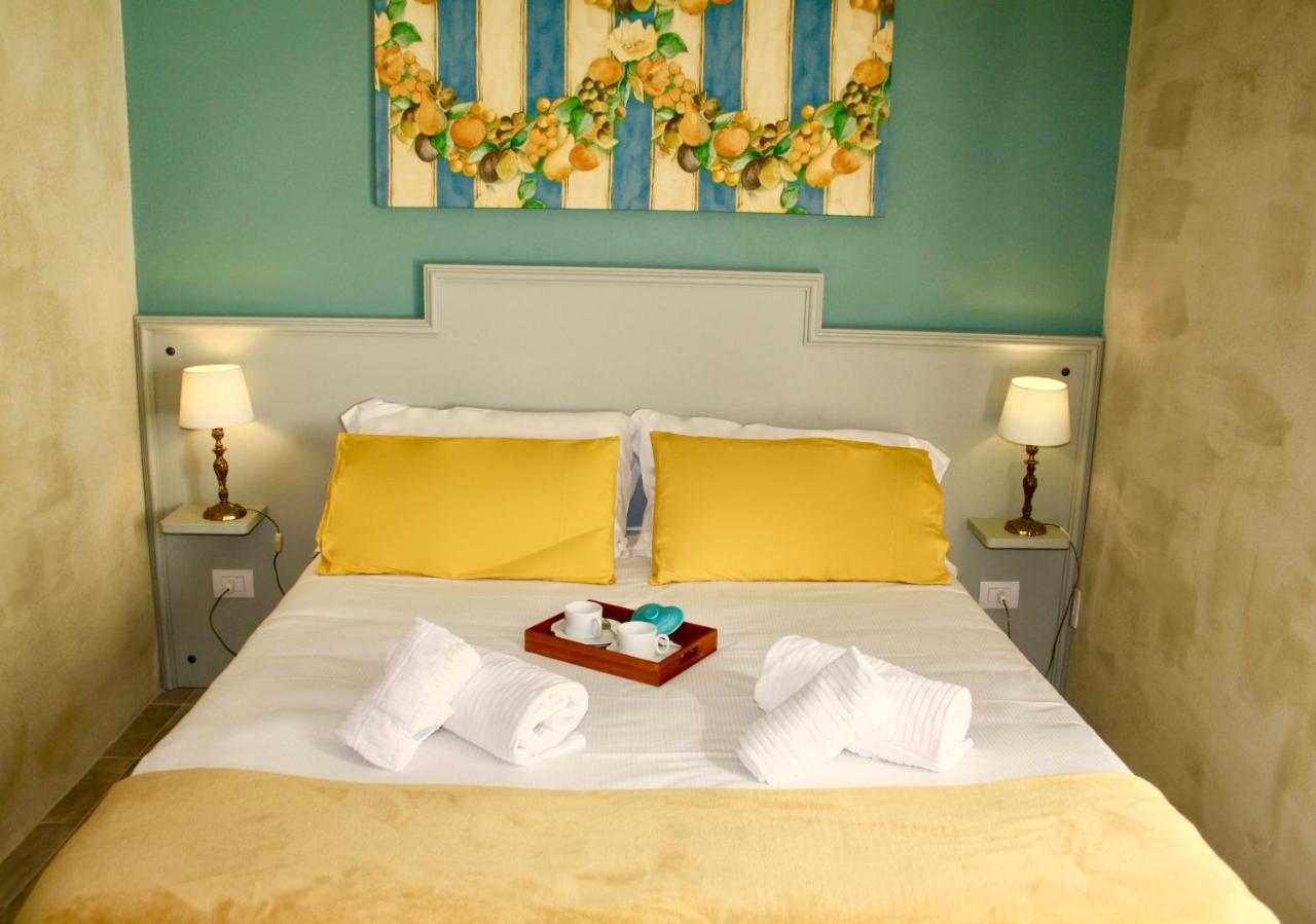 White Lilac Romantic B&B - Adults Only Arona Exterior foto